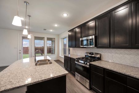 New construction Single-Family house 7901 Tessera Parkway, Lago Vista, TX 78645 - photo 7 7