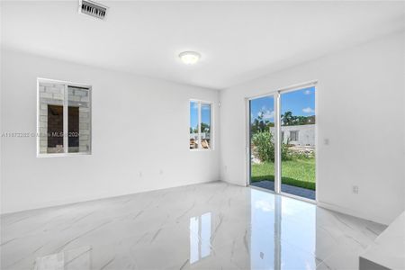 New construction Townhouse house 22557 Sw 125 Ave, Unit A, Miami, FL 33170 - photo 11 11