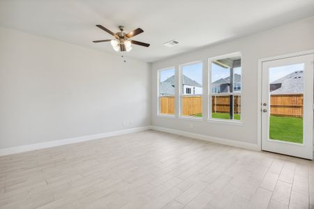 New construction Single-Family house 1051 South Highway 175, Seagoville, TX 75159 - photo 17 17