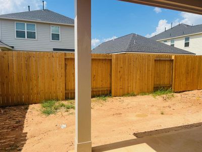 New construction Single-Family house 337 Emerald Thicket Lane, Houston, TX 77336 - photo 16 16