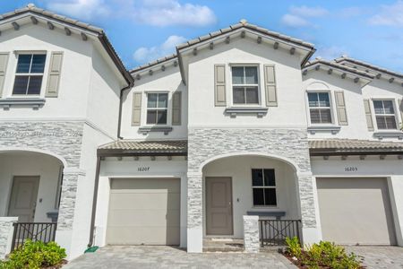 New construction Townhouse house 16207 Sw 288Th Ter, Unit 16207, Homestead, FL 33033 - photo 1 1