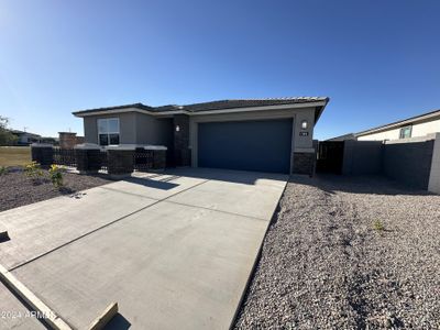 New construction Single-Family house 15896 W Desert Hollow Drive, Surprise, AZ 85387 - photo 1 1