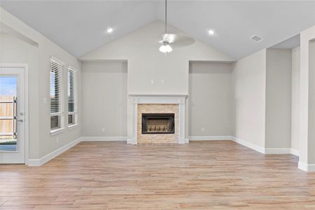 New construction Single-Family house 1741 River Bend, Burleson, TX 76028 - photo 21 21