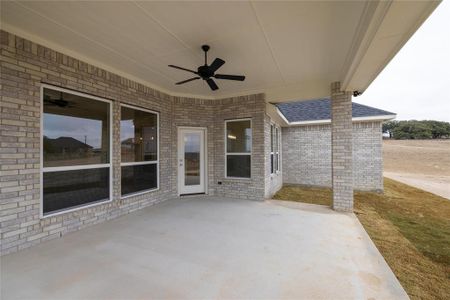 New construction Single-Family house 229 Oak Meadow Lane, Weatherford, TX 76085 - photo 32 32