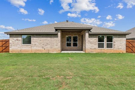 New construction Single-Family house 712 Jameson, Springtown, TX 76082 - photo 28 28