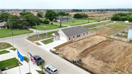 New construction Single-Family house 10501 Mahogany Wood Way, Fort Worth, TX 76140 - photo 2 2