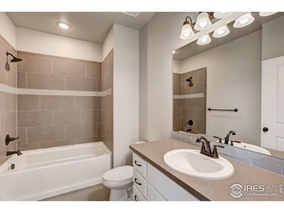 New construction Multi-Family house 285 High Point Drive, Unit H-207, Longmont, CO 80504 Oxford- photo 6 6