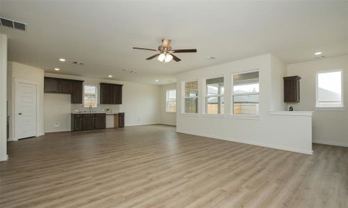 New construction Single-Family house 21239 Shore Bluff Drive, Cypress, TX 77433 Journey Series - Legend- photo 7 7