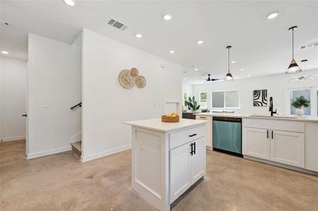 New construction Single-Family house 7011 Bethune Ave, Unit 1, Austin, TX 78752 - photo 12 12