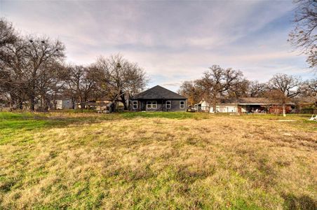 New construction Single-Family house 511 W Water Street, Weatherford, TX 76086 - photo 28 28