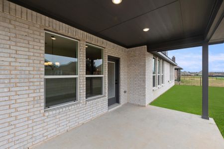New construction Single-Family house 500 Riverbank Court, Granbury, TX 76049 Concept 2404- photo 52 52
