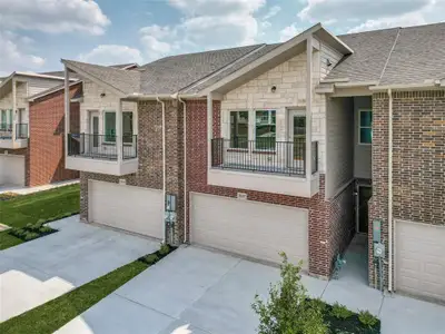 New construction Townhouse house 5617 Woodlands Drive, The Colony, TX 75056 - photo 23 23