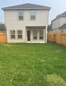 New construction Single-Family house 335 Emerald Thicket Lane, Houston, TX 77336 - photo 10 10