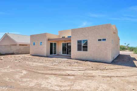 New construction Single-Family house 9121 W Debbie Lane, Arizona City, AZ 85123 - photo 19 19
