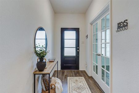 Spacious entryway