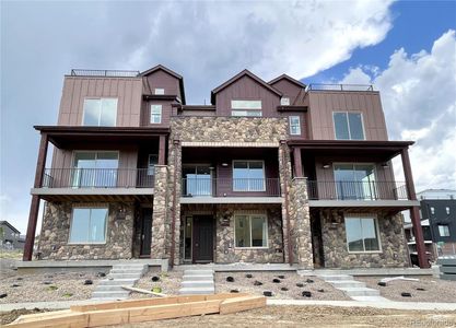 New construction Townhouse house 9677 Browns Peak Circle, Littleton, CO 80125 - photo 0 0