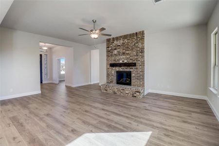 New construction Single-Family house 930 Reeves Dr, DeSoto, TX 75115 - photo 10 10