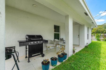 New construction Single-Family house 625 Forest Hill Boulevard, West Palm Beach, FL 33405 - photo 21 21