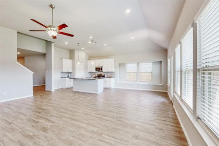 New construction Single-Family house 509 Claremont Drive, Justin, TX 76247 Barbosa - 40' Smart Series- photo 17 17