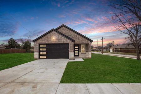 New construction Single-Family house 1402 Wright Street, Greenville, TX 75401 - photo 0