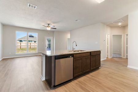 New construction Single-Family house 515 Shoreview Drive, Conroe, TX 77303 S-1613- photo 10 10