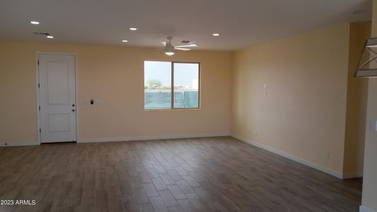 New construction Single-Family house 31033 N 251St Avenue, Wittmann, AZ 85361 - photo 4 4