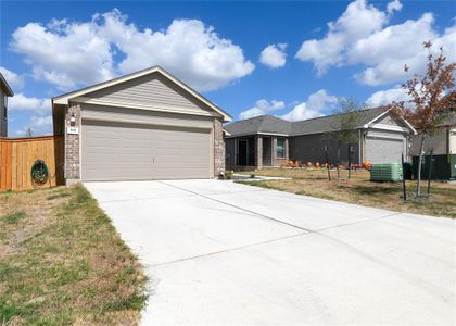 New construction Single-Family house 105 Rooster Way, Jarrell, TX 76537 - photo