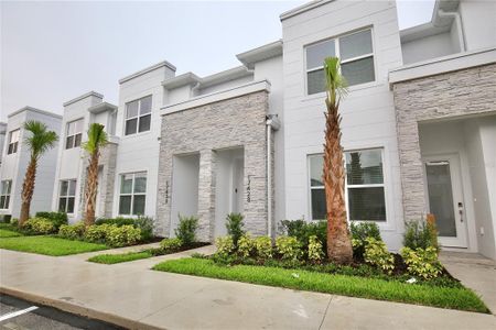 New construction Townhouse house 17428 Hidden Forest, Clermont, FL 34714 - photo 0 0