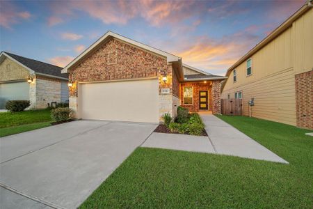 New construction Single-Family house 18540 Meadow Point Lane, Conroe, TX 77316 - photo 0