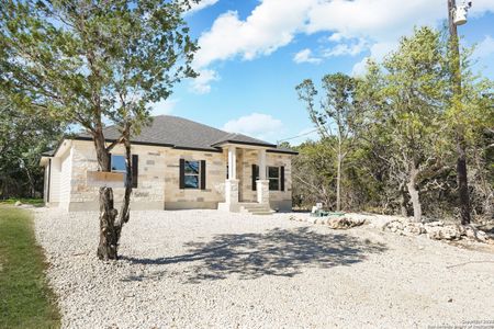 New construction Single-Family house 1409 Green Meadow, Spring Branch, TX 78070 - photo 7 7