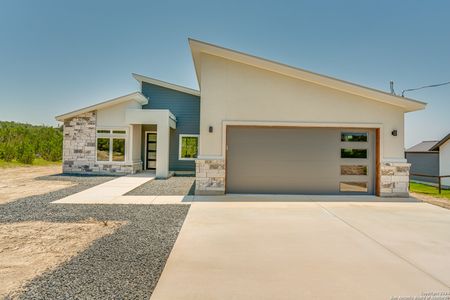 New construction Single-Family house 439 Compass Rose, Canyon Lake, TX 78133 - photo 42 42