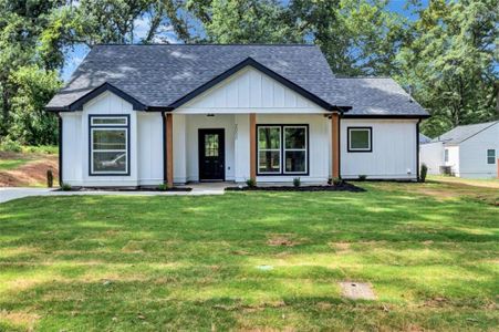 New construction Single-Family house 2000 Grove Avenue, East Point, GA 30344 - photo 0