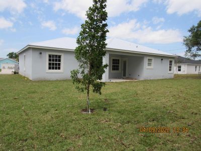 New construction Single-Family house 1086 Southwest Fisherman Avenue, Port Saint Lucie, FL 34953 - photo 8 8
