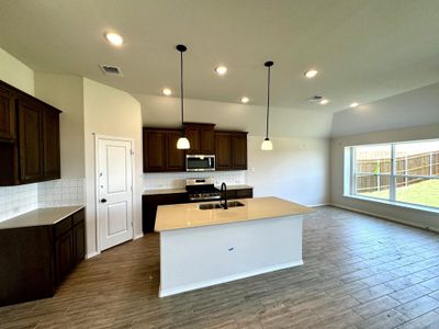 New construction Single-Family house 4444 Brentfield Drive, Fort Worth, TX 76036 Concept 1660- photo 7 7