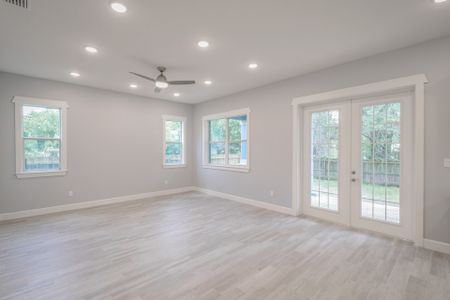New construction Single-Family house West Wyoming Avenue, Tampa, FL 33611 - photo 70 70