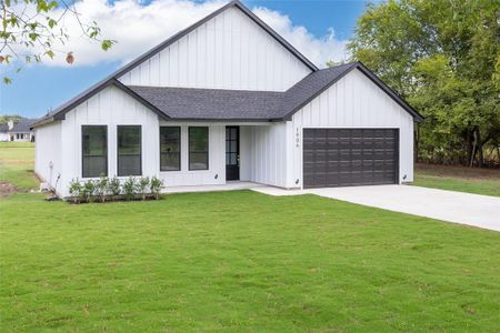 New construction Single-Family house 1904 Berkeley Drive, Sanctuary, TX 76020 - photo 0