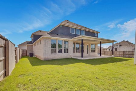 New construction Single-Family house 376 Olympic Park Dr, Kyle, TX 78640 Classic Series - Stanford- photo 16 16