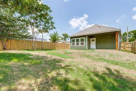 New construction Single-Family house 526 Florence Street, Denison, TX 75020 - photo 22 22