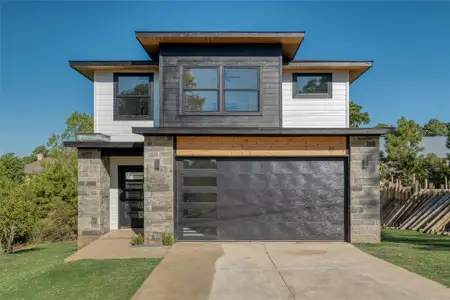 New construction Single-Family house 310 Makaha Dr, Bastrop, TX 78602 - photo 0