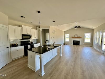 New construction Single-Family house 139 Bay Valley Road, Kenly, NC 27542 - photo 4 4