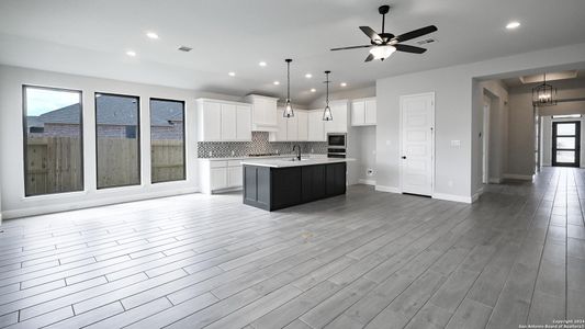 New construction Single-Family house 624 Vireos Street, New Braunfels, TX 78132 Design 2600E- photo 6 6