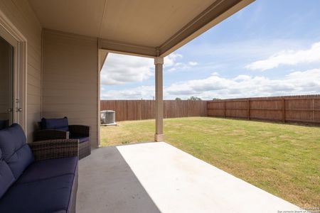 New construction Single-Family house 3914 Sunfield Dr, Seguin, TX 78155 - photo 33 33