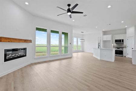 New construction Single-Family house 740 Anderson Ranch Road, Waxahachie, TX 75167 - photo 5 5