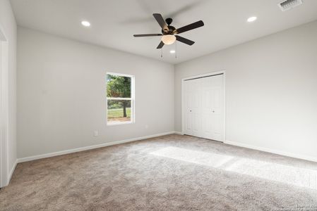New construction Single-Family house 150 County Road 6851, Lytle, TX 78052 - photo 18 18