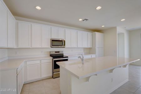 New construction Single-Family house 41112 W Haley Drive, Maricopa, AZ 85138 Villagio Series - Castellano- photo 9 9