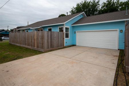 New construction Single-Family house 220 S 74Th 1/2 Street, Houston, TX 77007 - photo 18 18