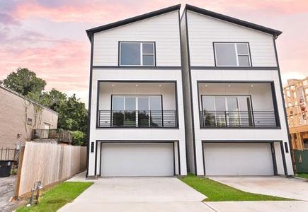 Elegant 4-level contemporary home with fenced yard and Houston sky line views. 4 homes available!