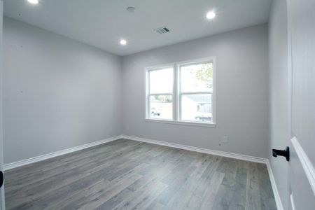 New construction Single-Family house 8311 Albacore Drive, Houston, TX 77074 - photo 12 12