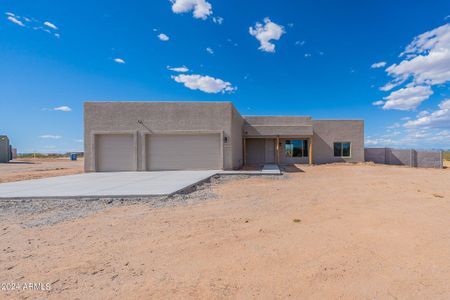 New construction Single-Family house 23004 W Peakview Road, Wittmann, AZ 85361 - photo 2 2