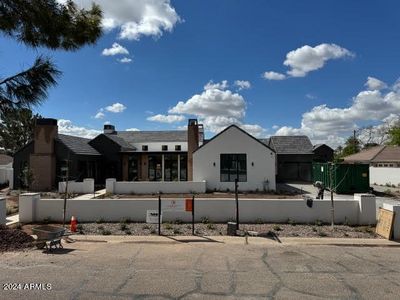 New construction Single-Family house 4715 E Calle Del Medio, Phoenix, AZ 85018 - photo 0